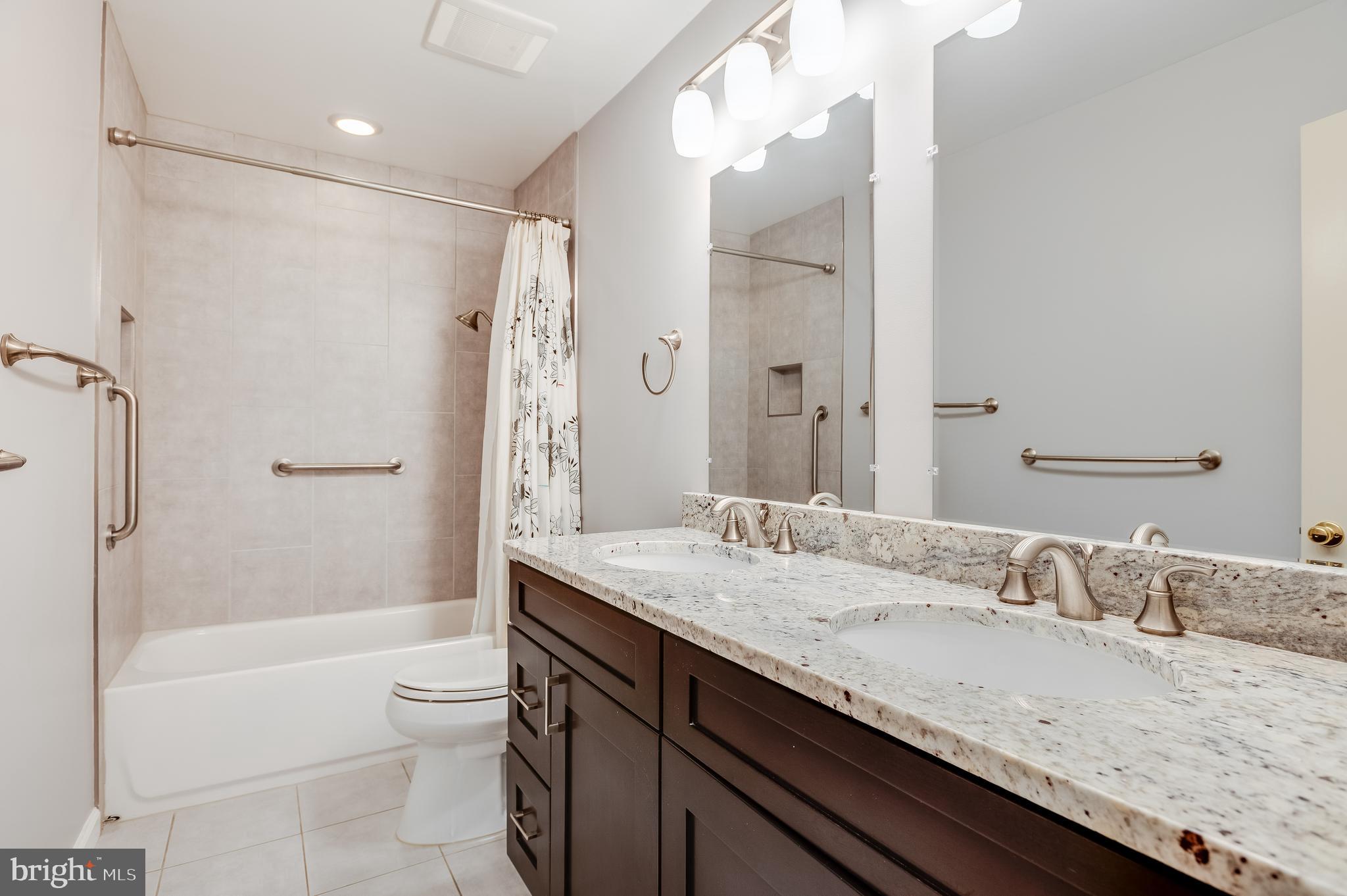 POTOMAC LAKES - Residential