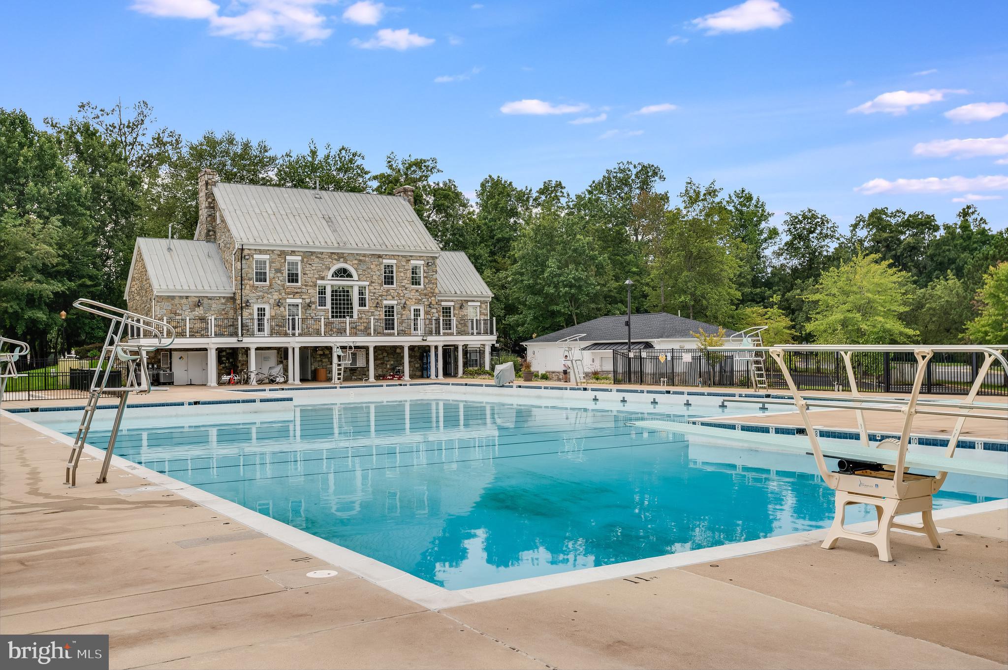 POTOMAC LAKES - Residential