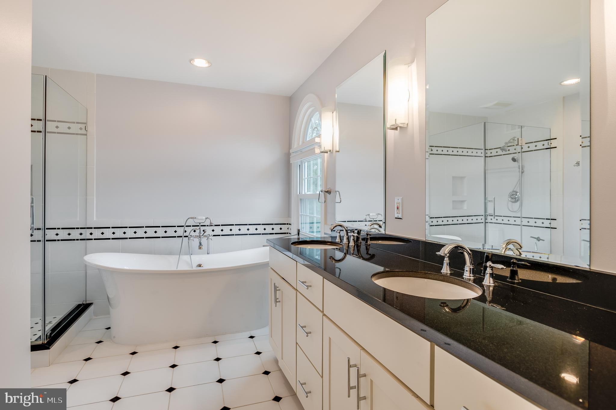 POTOMAC LAKES - Residential