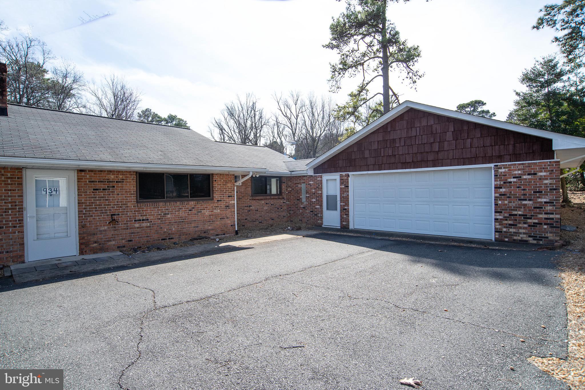 R C MORRIS - Residential