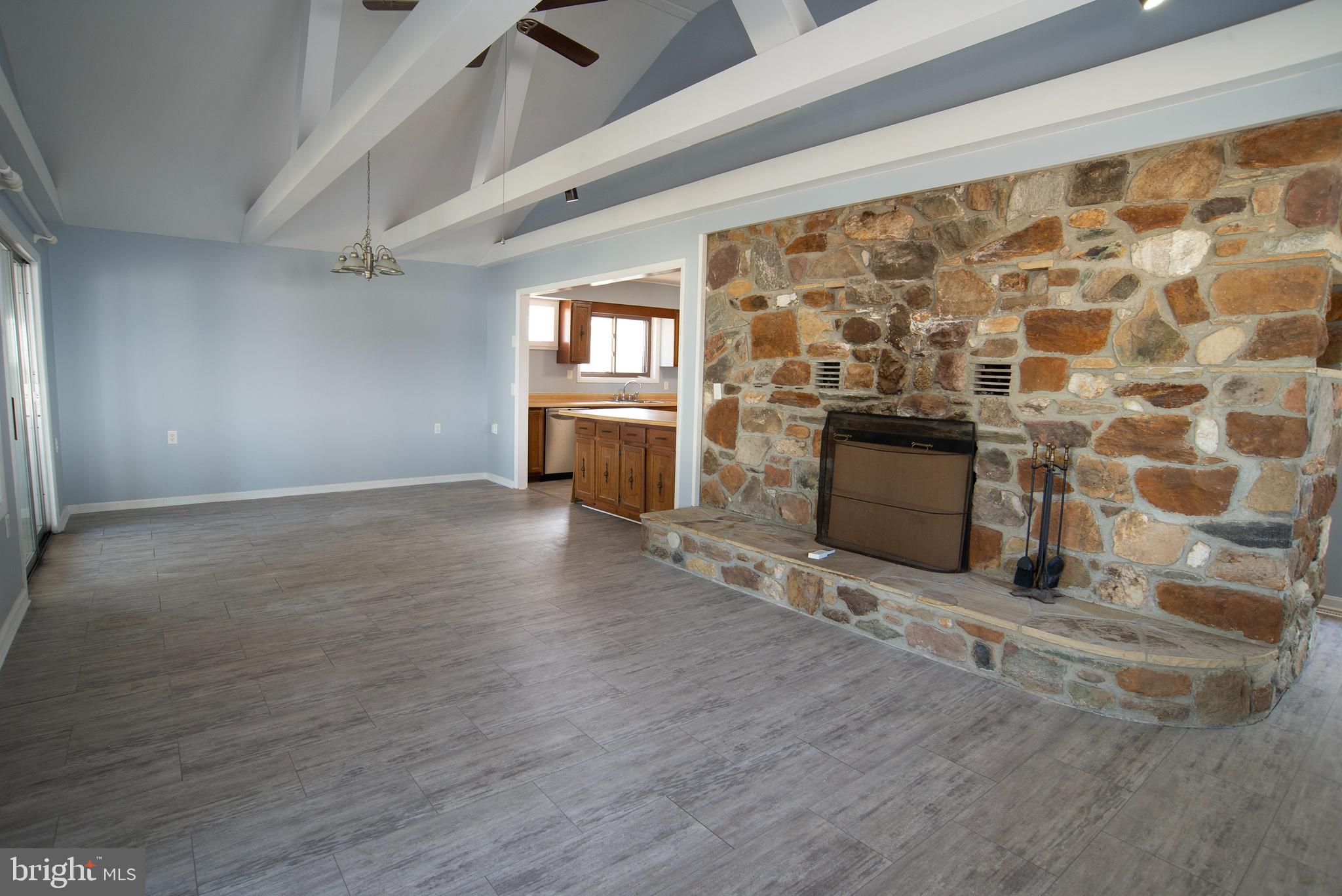 R C MORRIS - Residential