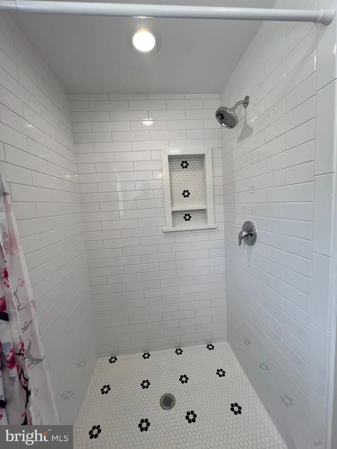 Newport, New Jersey 08345, United States, 3 Bedrooms Bedrooms, ,2 BathroomsBathrooms,Residential,Pending,182287