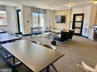 BOULEVARD VI TOWNS - Residential Lease