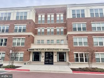 BOULEVARD VI TOWNS - Residential Lease