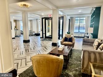 BOULEVARD VI TOWNS - Residential Lease