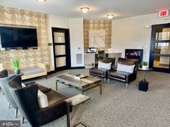 BOULEVARD VI TOWNS - Residential Lease