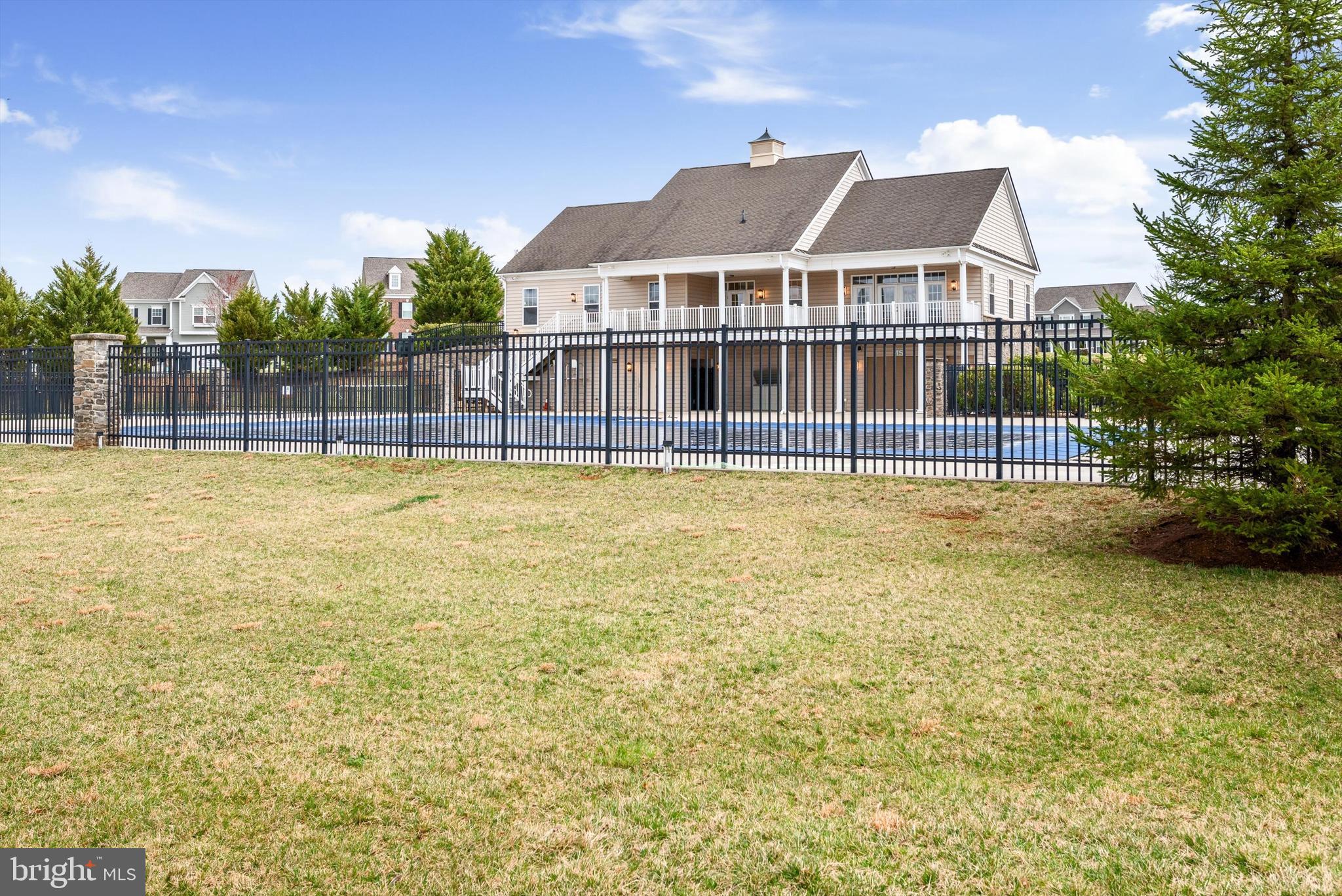 MARTINSBURG STATION - Residential