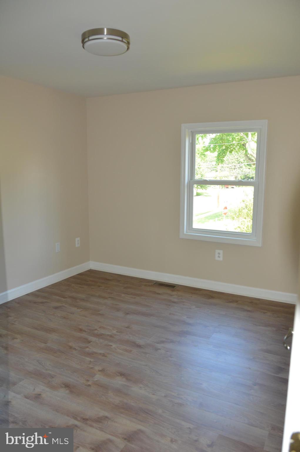 ANNALEE HEIGHTS - Residential