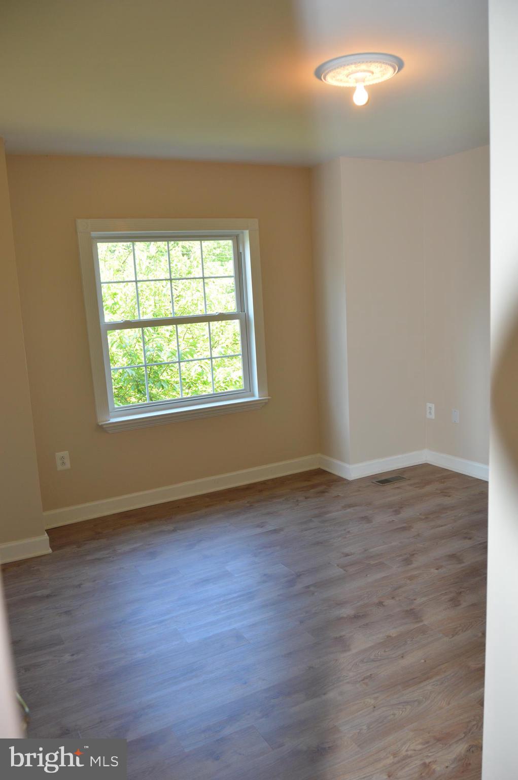 ANNALEE HEIGHTS - Residential