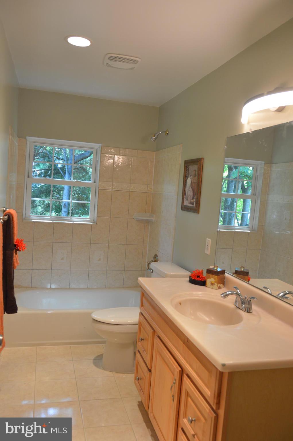 ANNALEE HEIGHTS - Residential