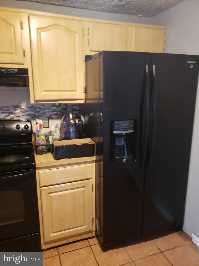 MARLBORO MEADOWS - Residential Lease