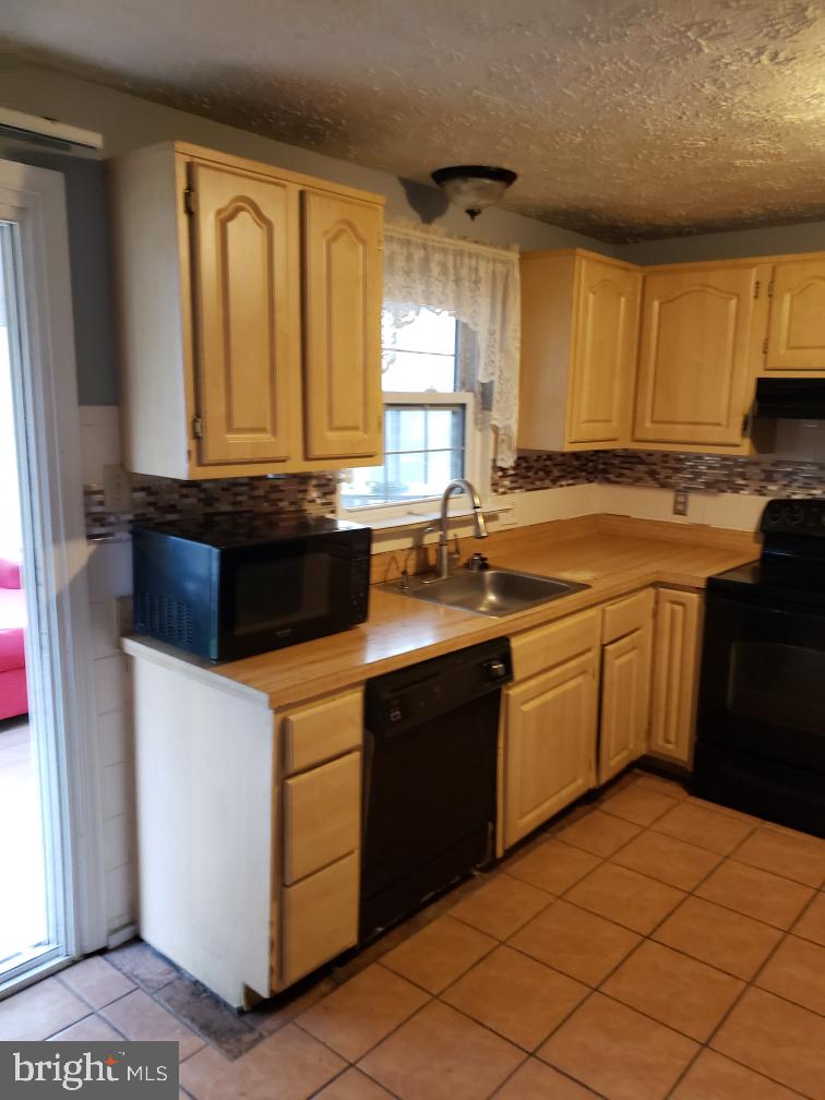 MARLBORO MEADOWS - Residential Lease