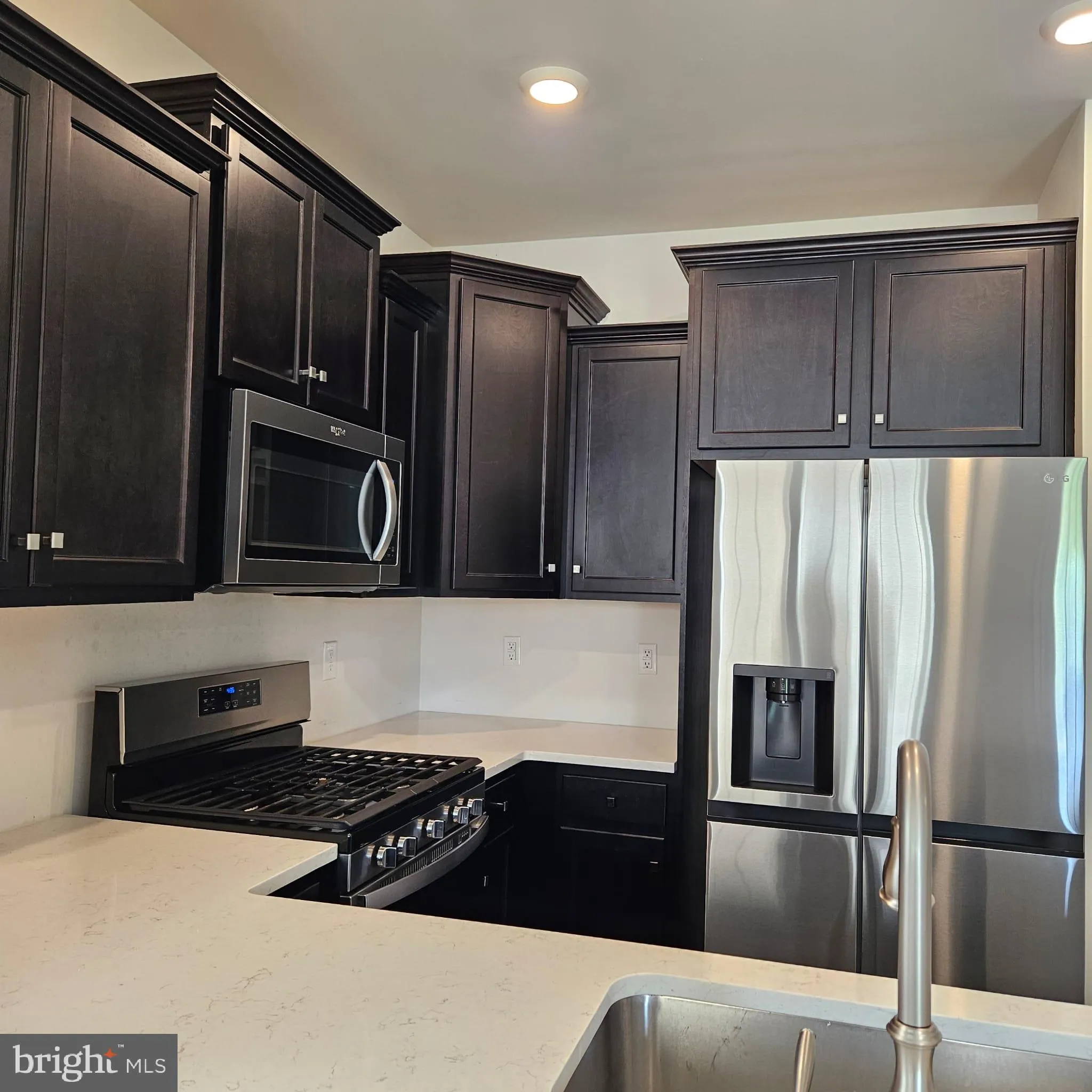 Burlington, New Jersey 08016, United States, 3 Bedrooms Bedrooms, ,3 BathroomsBathrooms,Residential,Active,147452