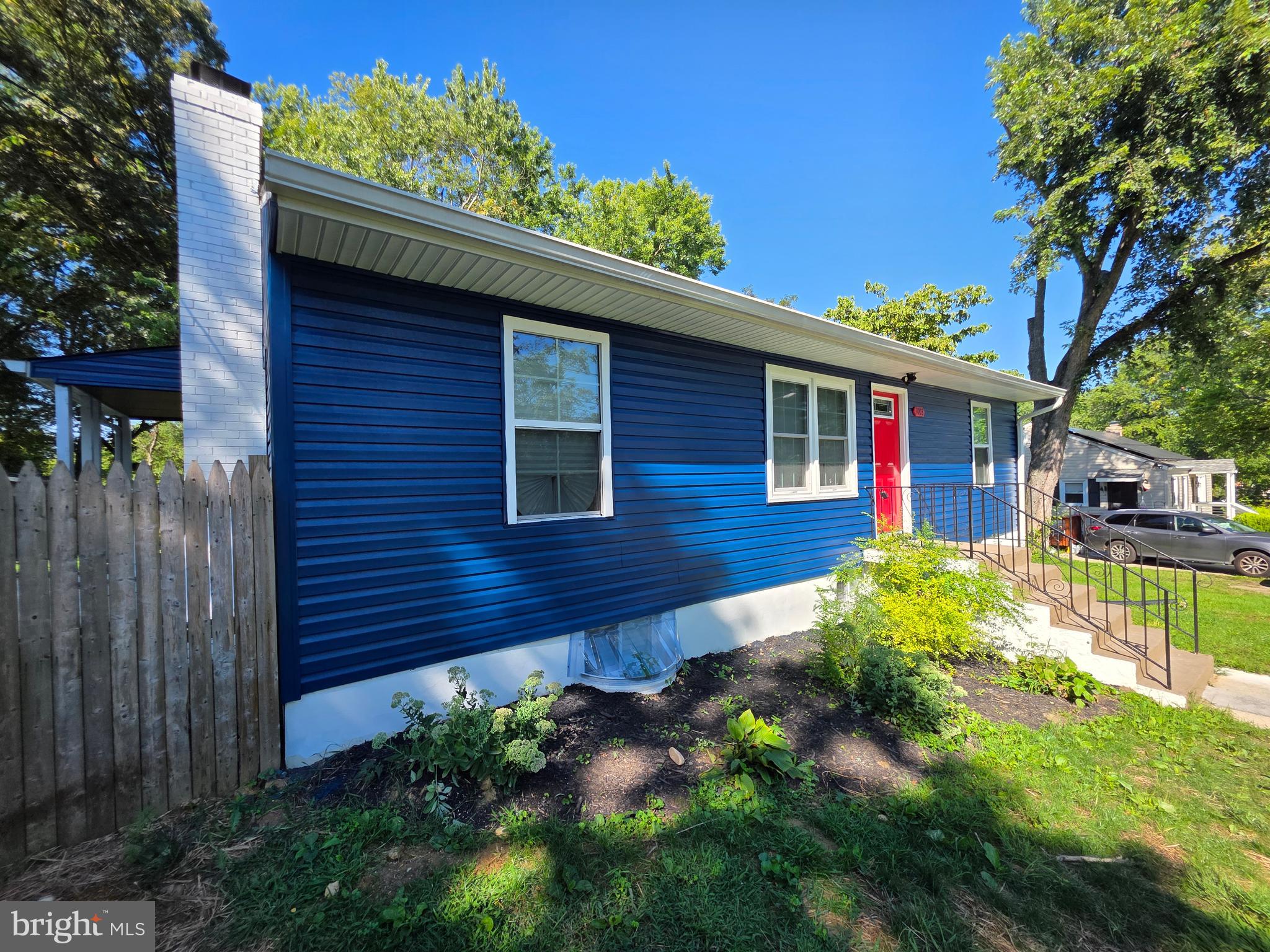 7003 TAYLOR MANOR AVENUE
