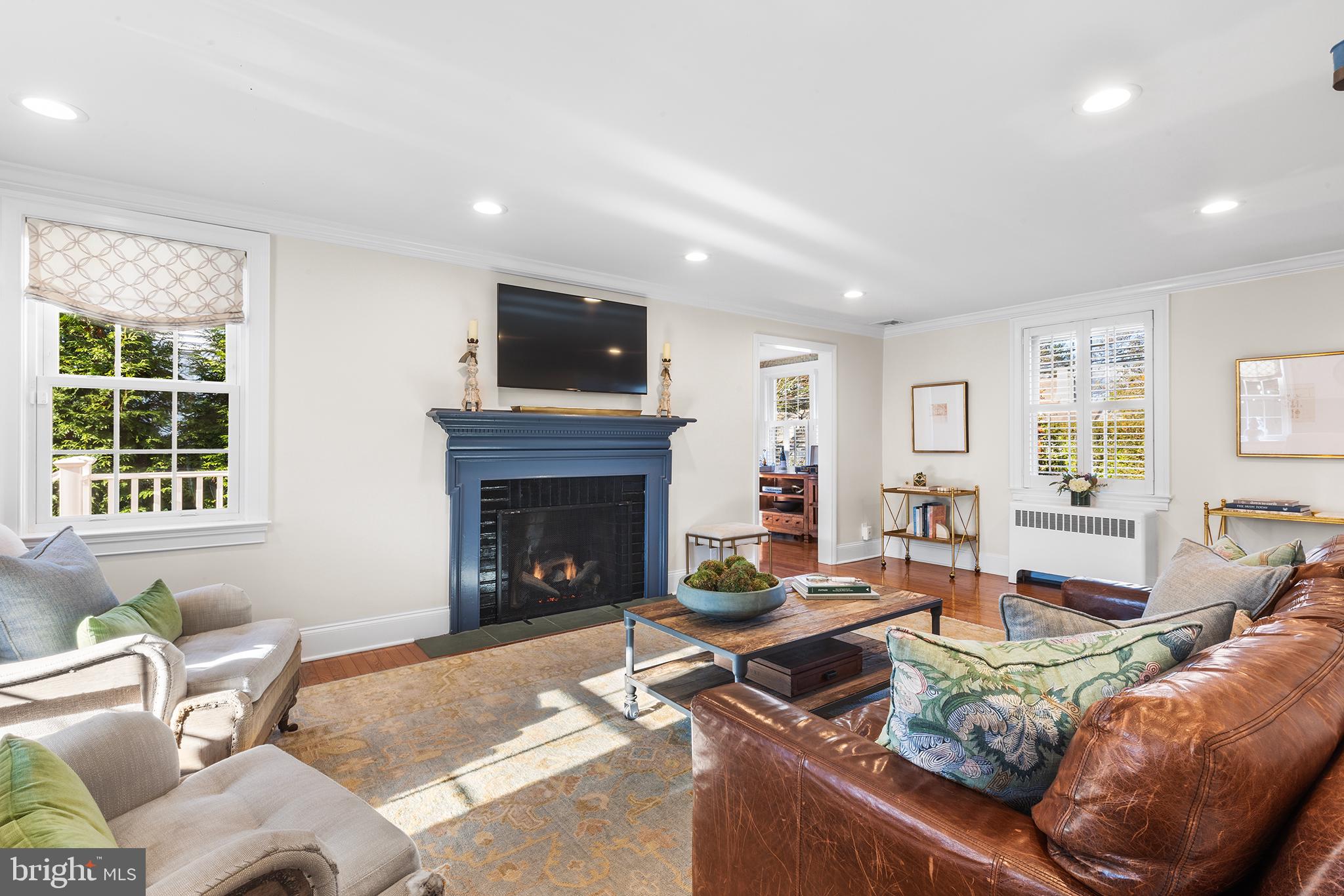 WAYNEWOODS - Residential