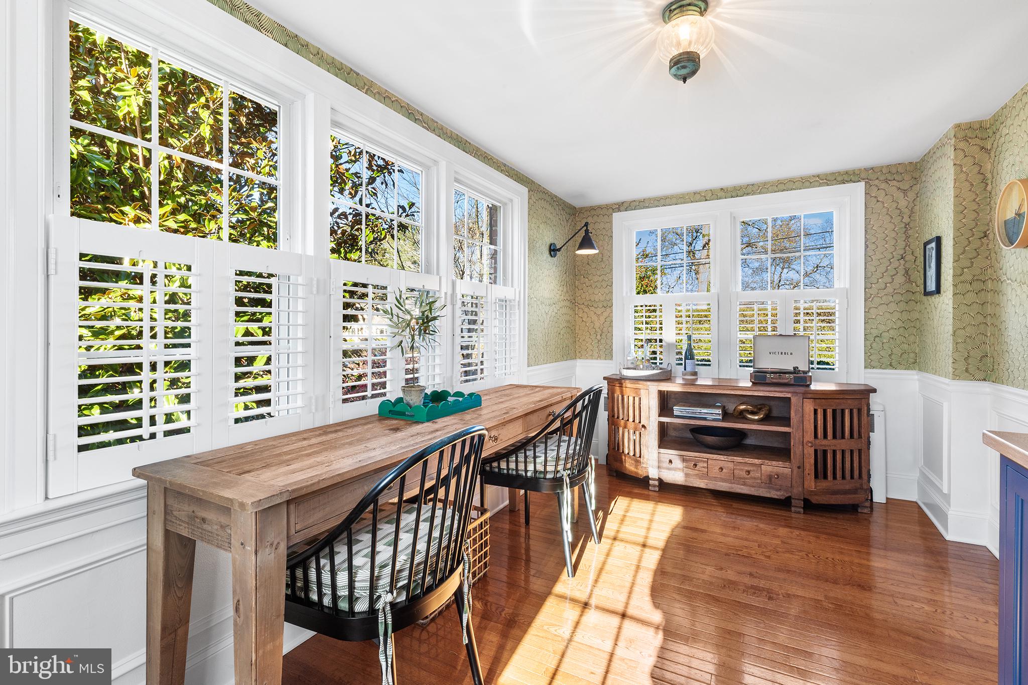 WAYNEWOODS - Residential