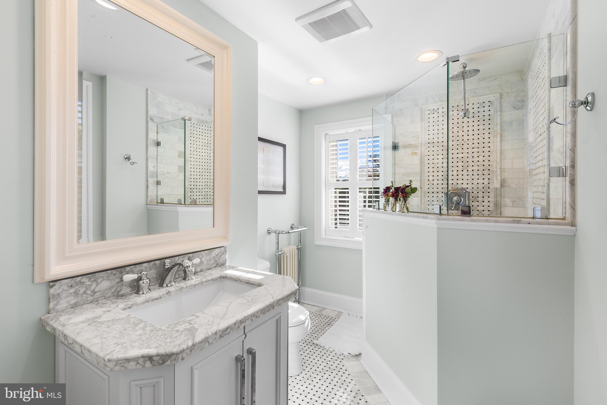 WAYNEWOODS - Residential