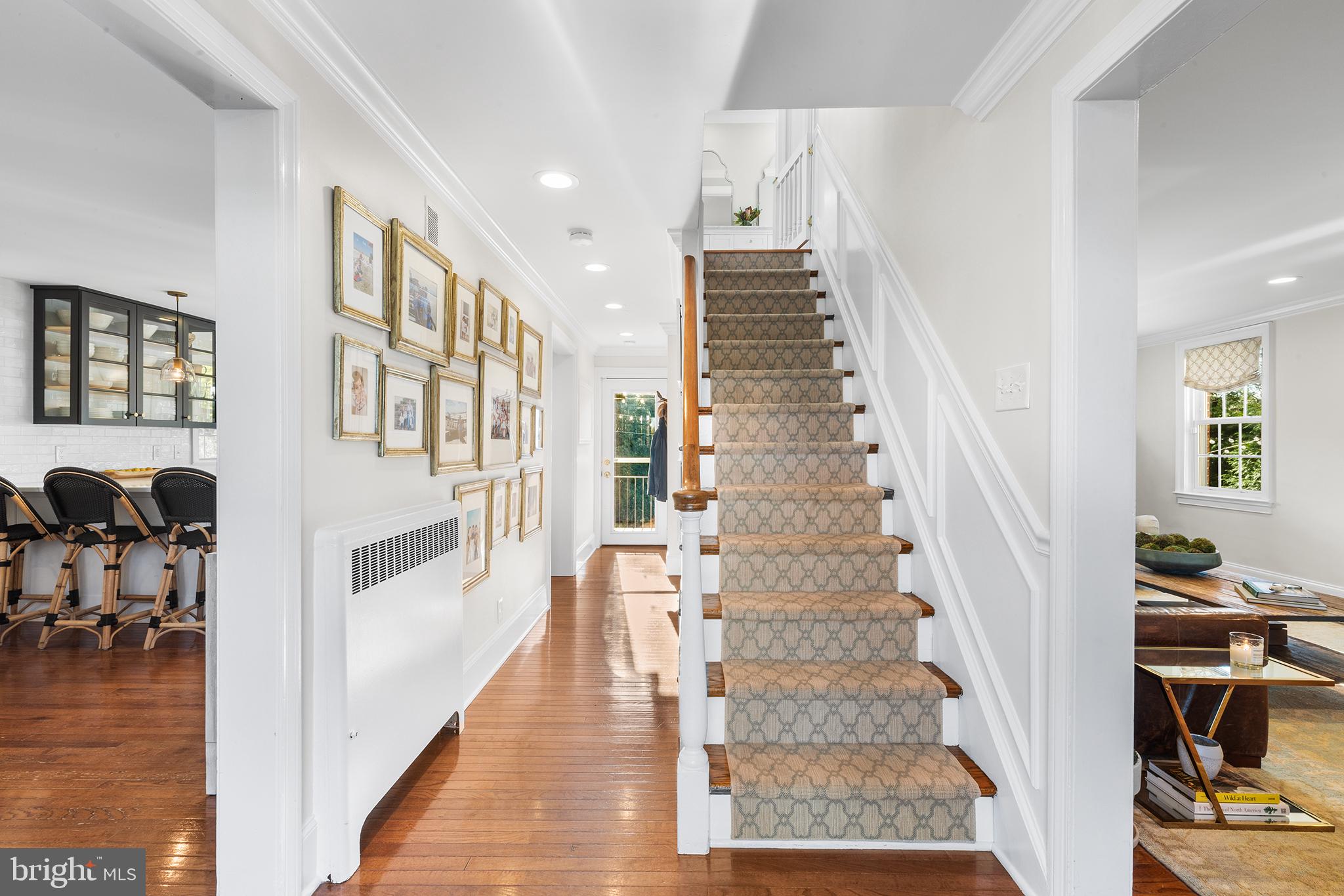 WAYNEWOODS - Residential