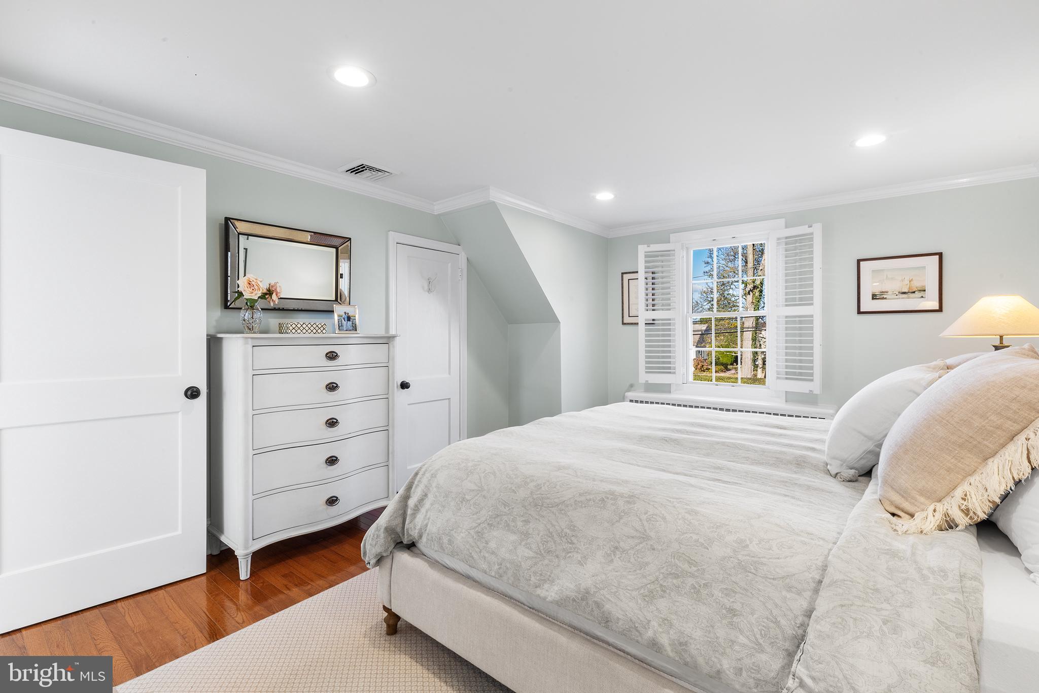 WAYNEWOODS - Residential