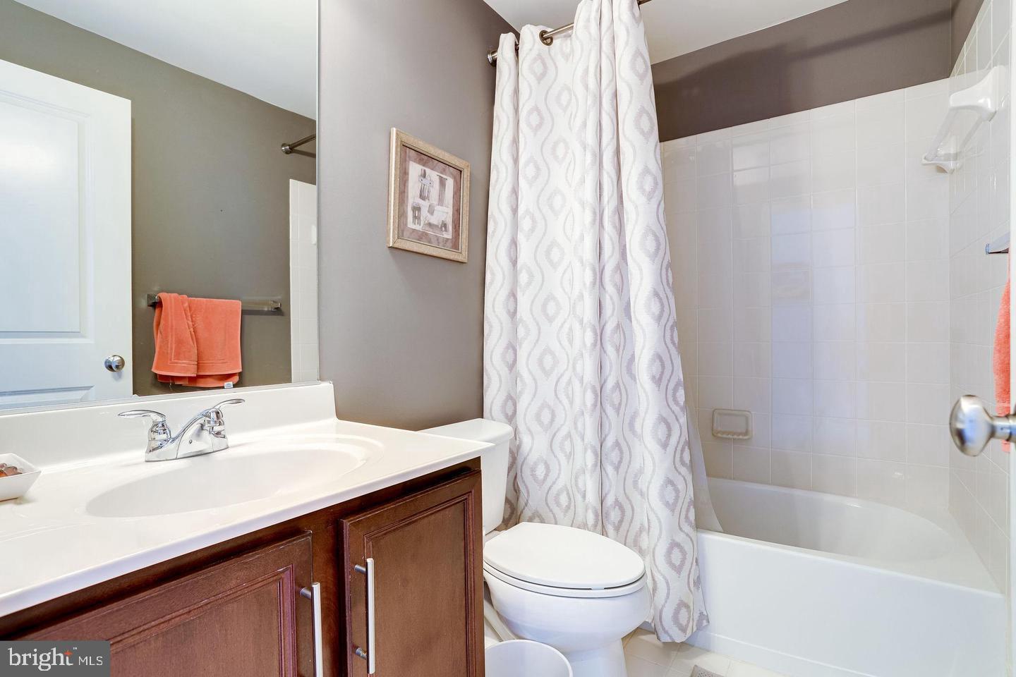 BRAMBLETON TOWN CENTER - Residential