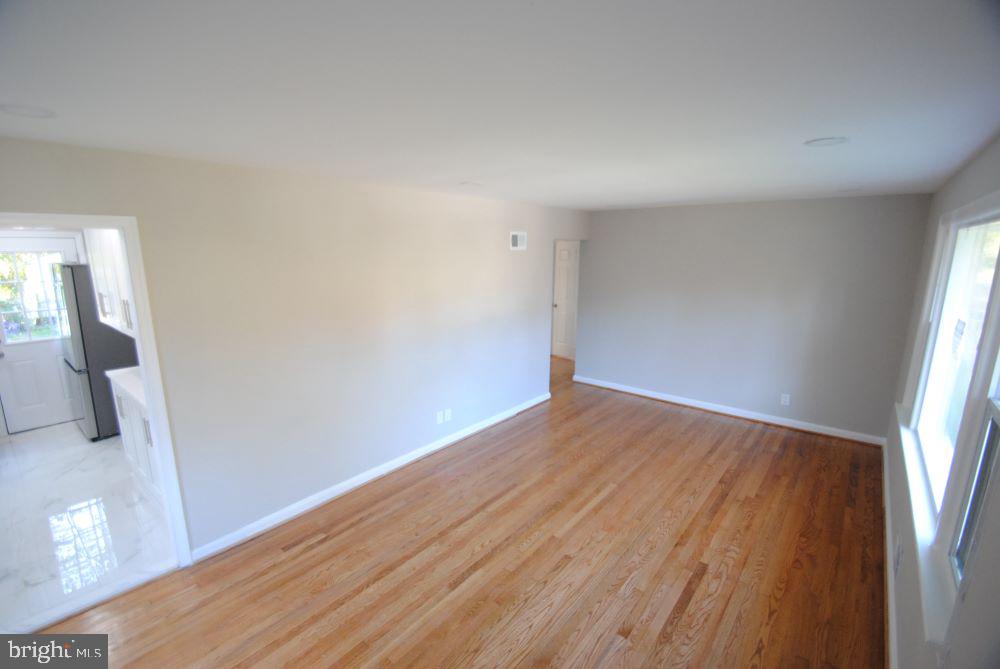 RIVERDALE PARK - Residential