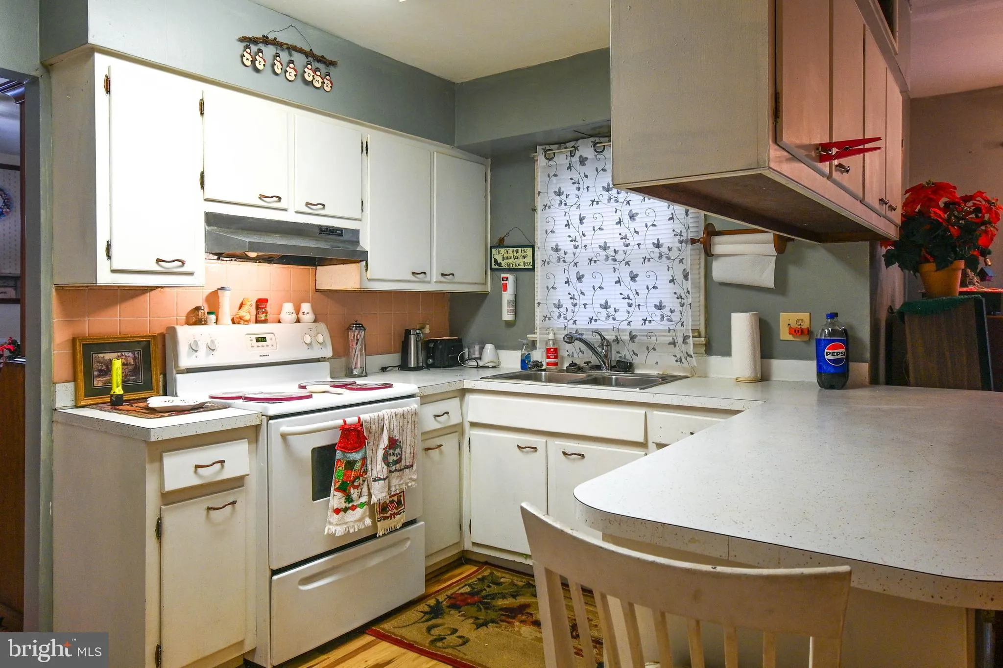 Martinsburg, West Virginia 25401, United States, 2 Bedrooms Bedrooms, ,1 BathroomBathrooms,Residential,Pending,32241