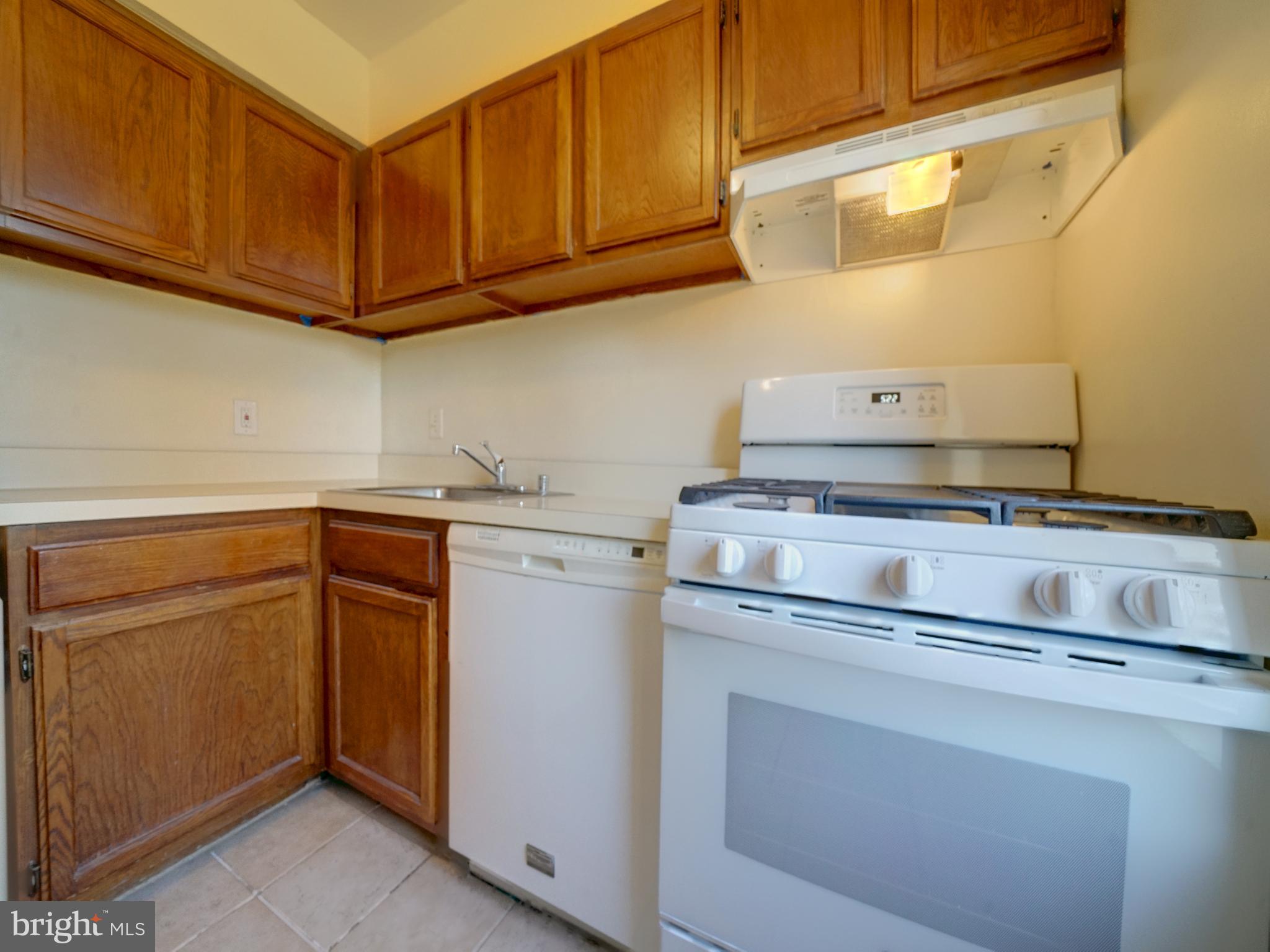 CEDAR VALLEY CONDOMINIUM - Residential