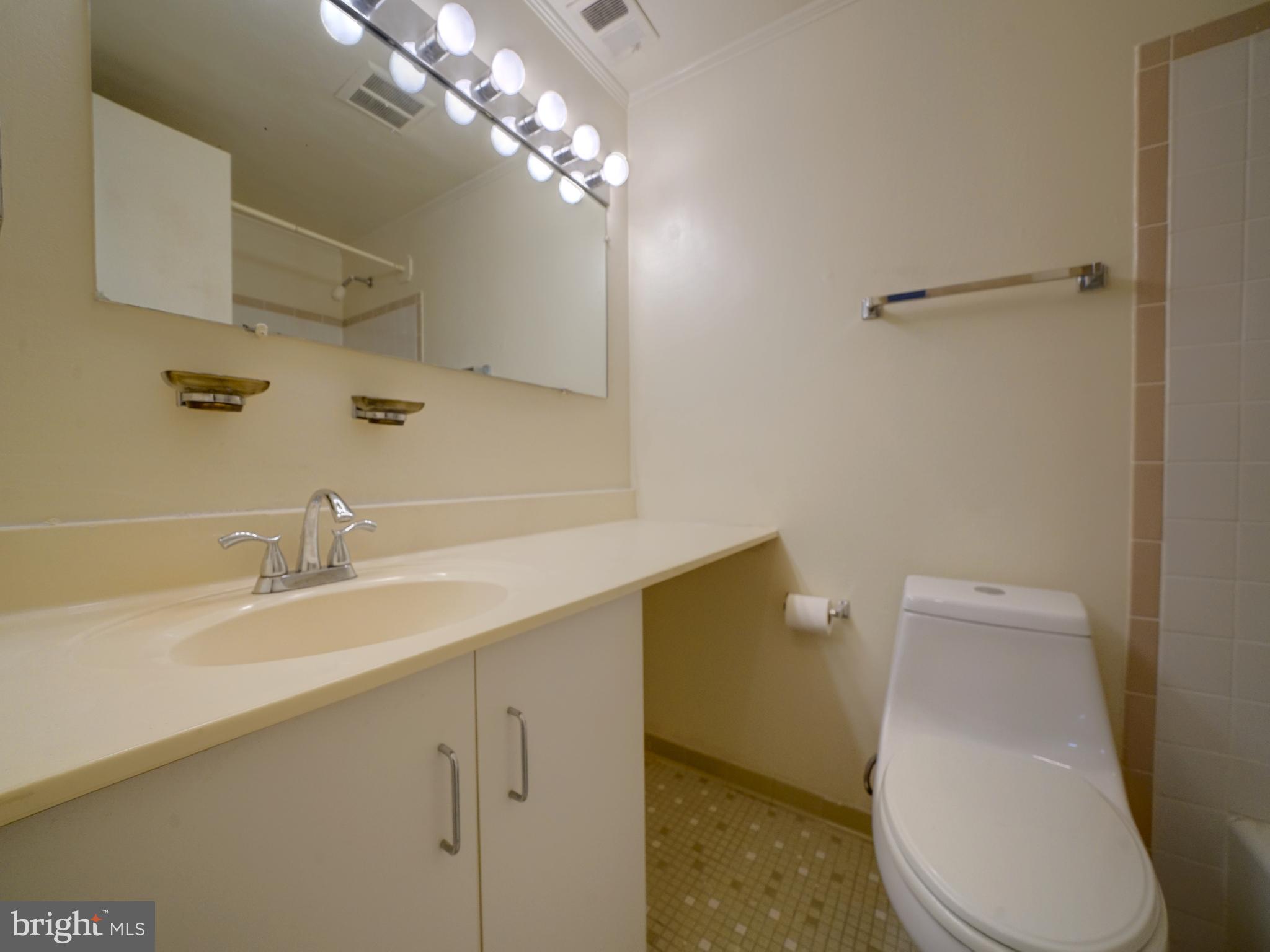 CEDAR VALLEY CONDOMINIUM - Residential