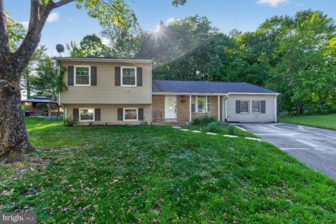 Photo of 12203 Kingsbrook Street, BOWIE, MD 20721 (MLS # MDPG2198768)