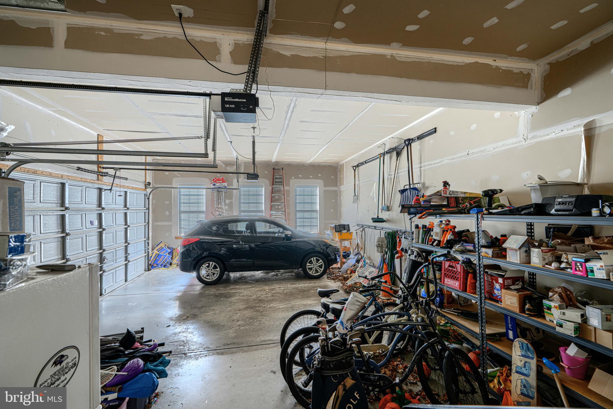 MARTIN MEADOWS - Residential