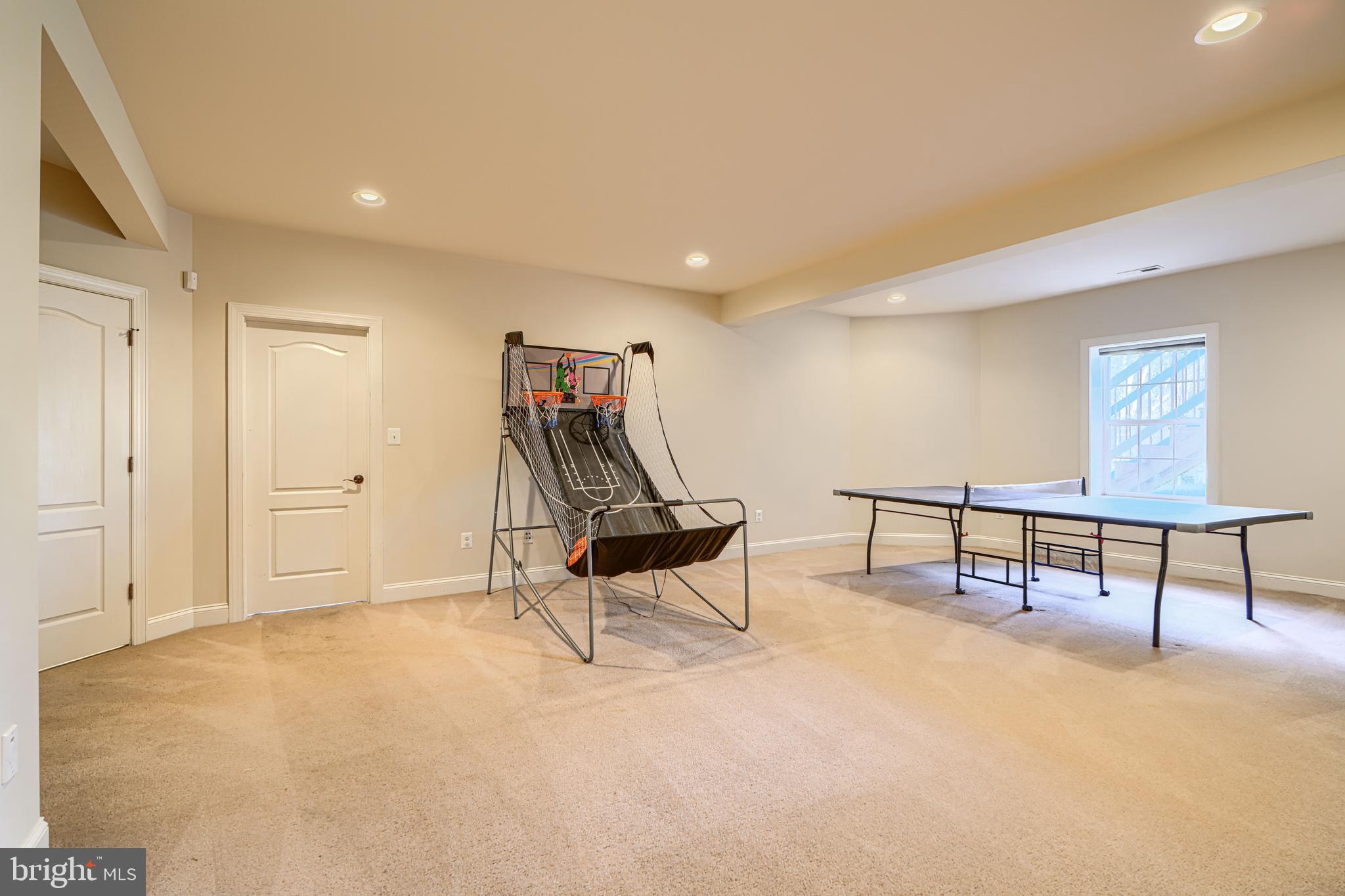 MARTIN MEADOWS - Residential