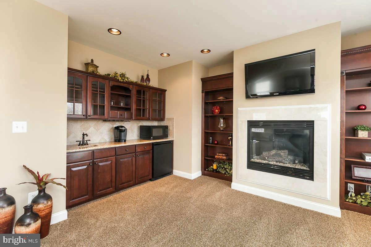 MARTIN MEADOWS - Residential