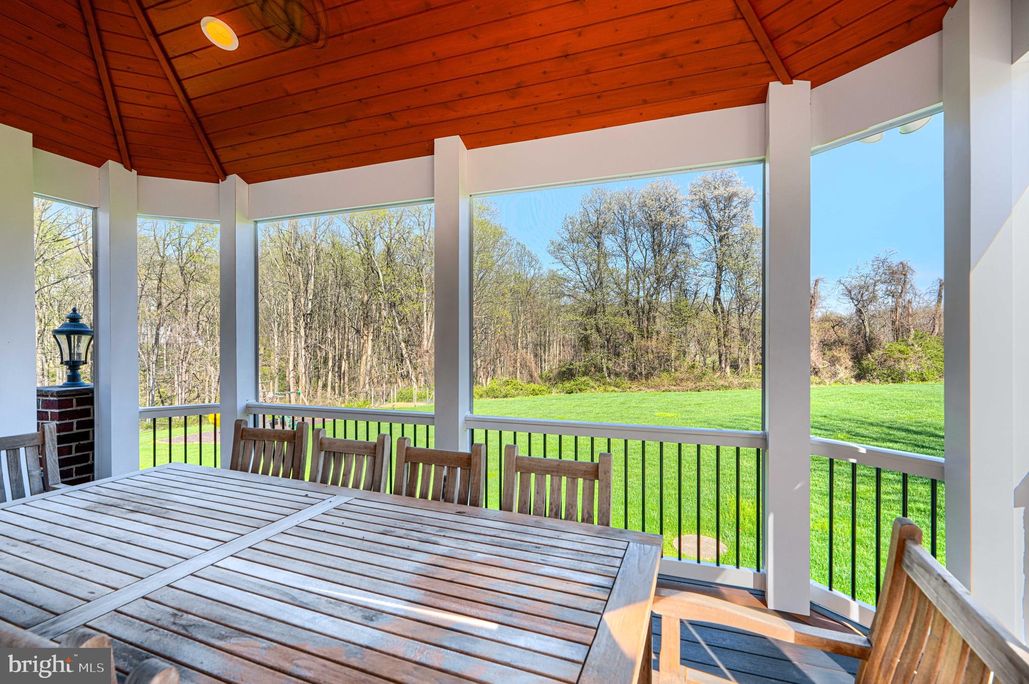 MARTIN MEADOWS - Residential