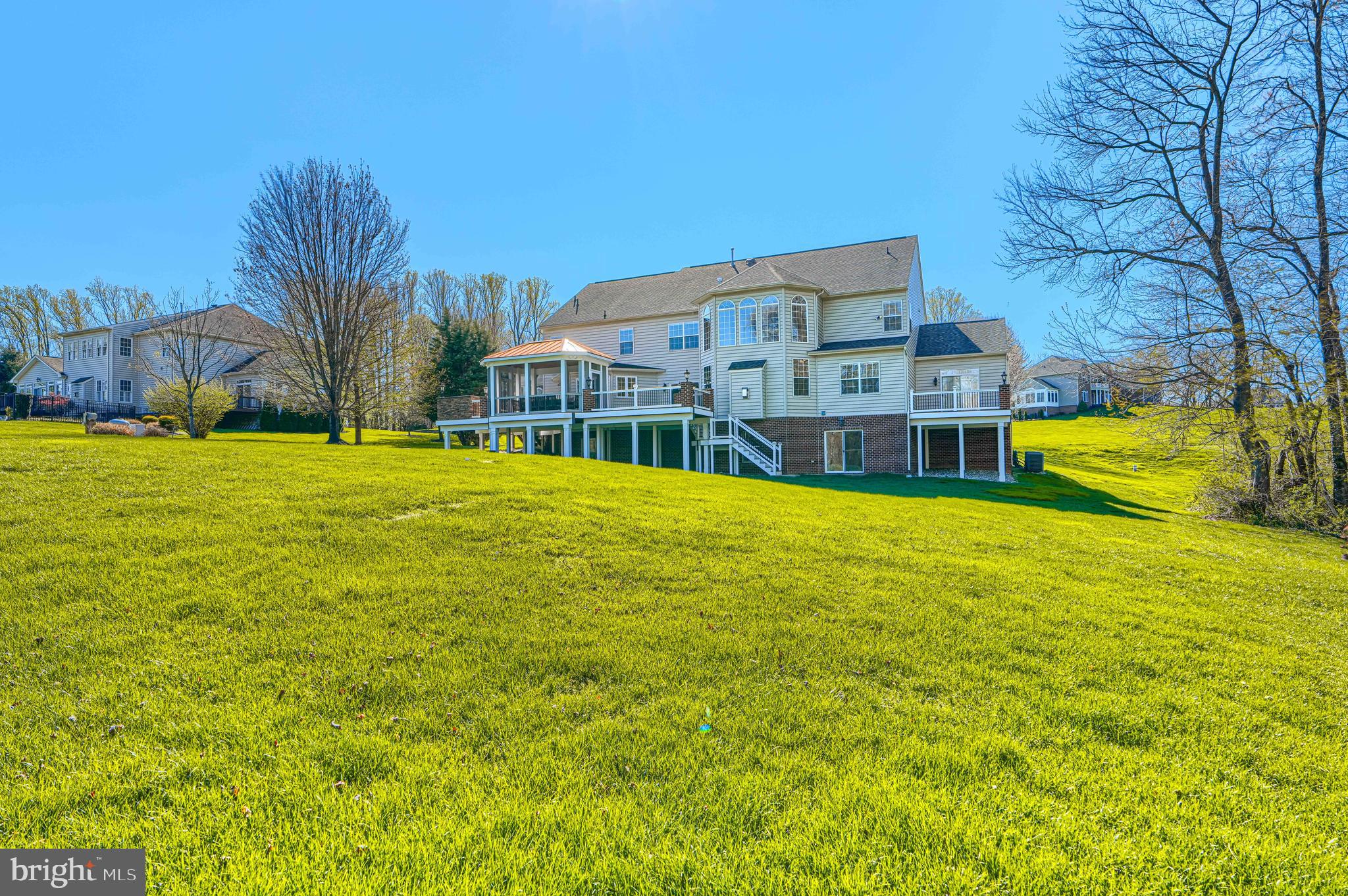 MARTIN MEADOWS - Residential