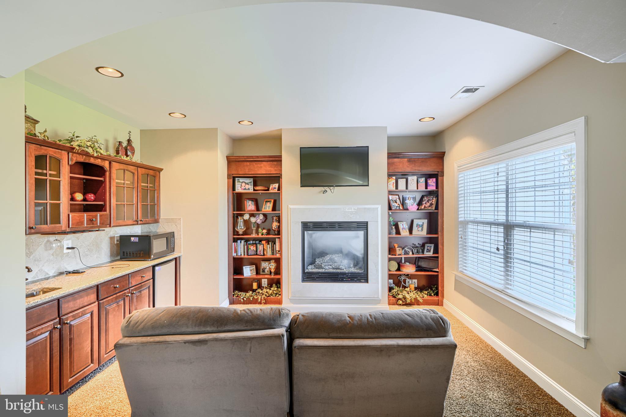 MARTIN MEADOWS - Residential