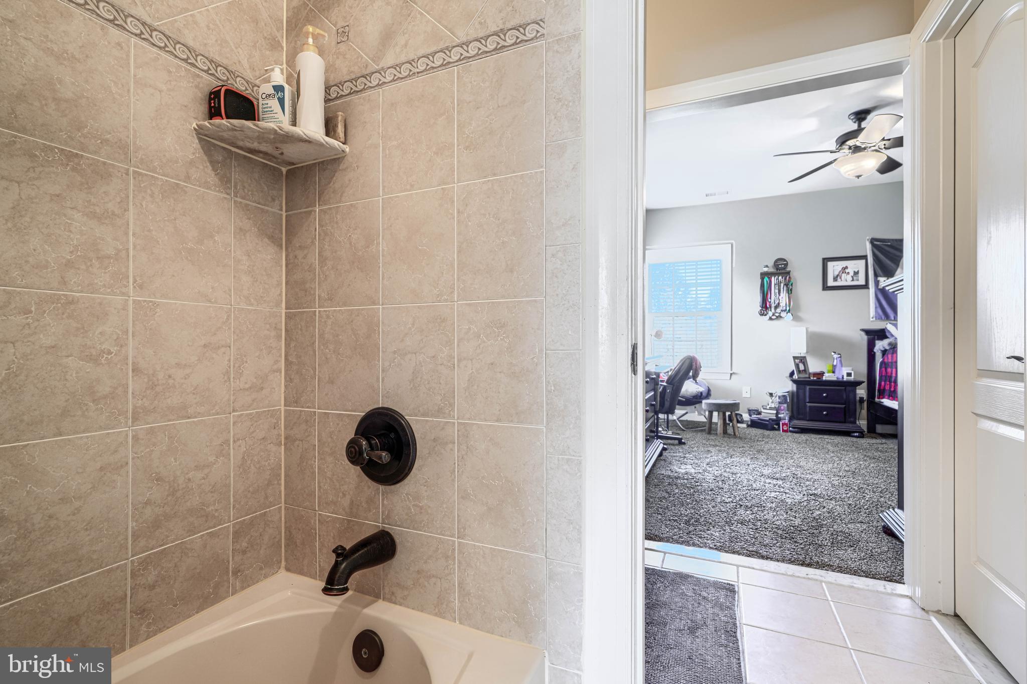 MARTIN MEADOWS - Residential