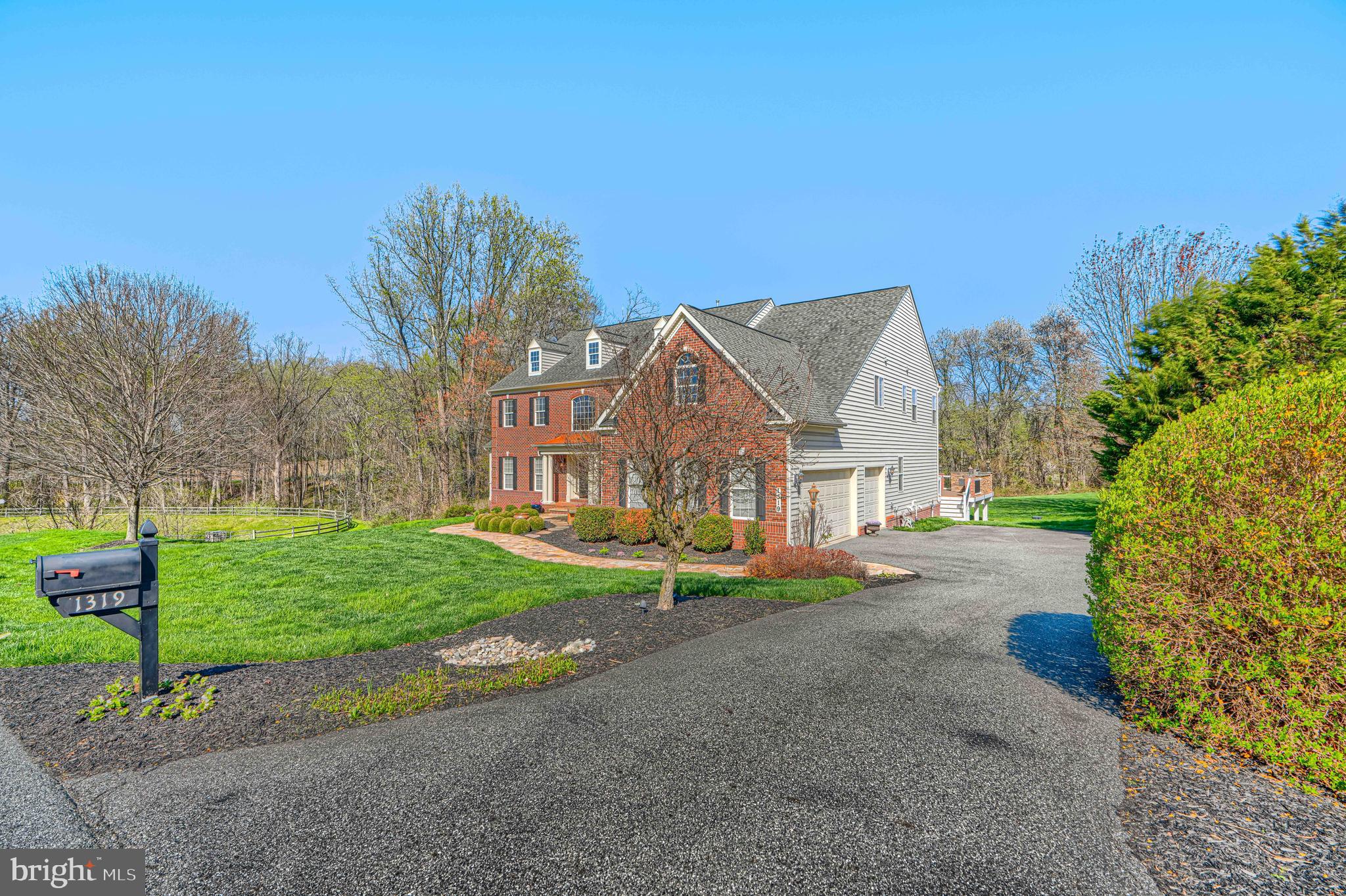 MARTIN MEADOWS - Residential