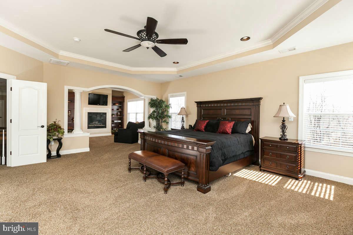 MARTIN MEADOWS - Residential