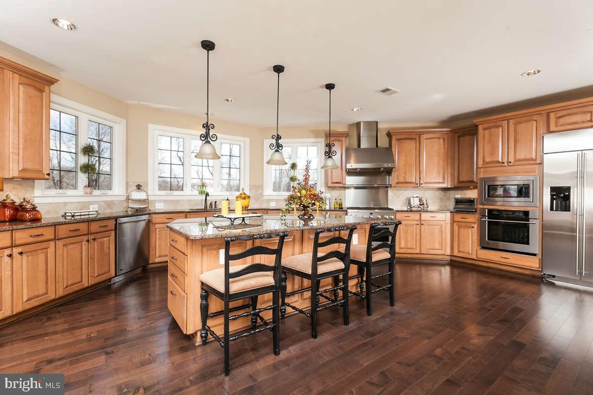 MARTIN MEADOWS - Residential