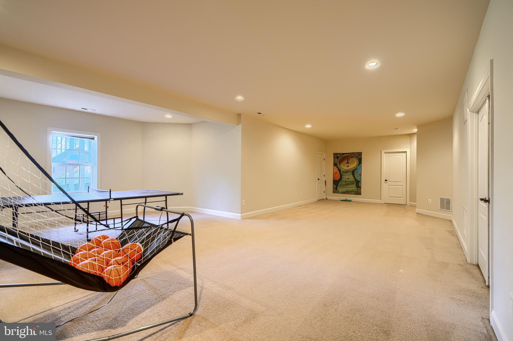 MARTIN MEADOWS - Residential