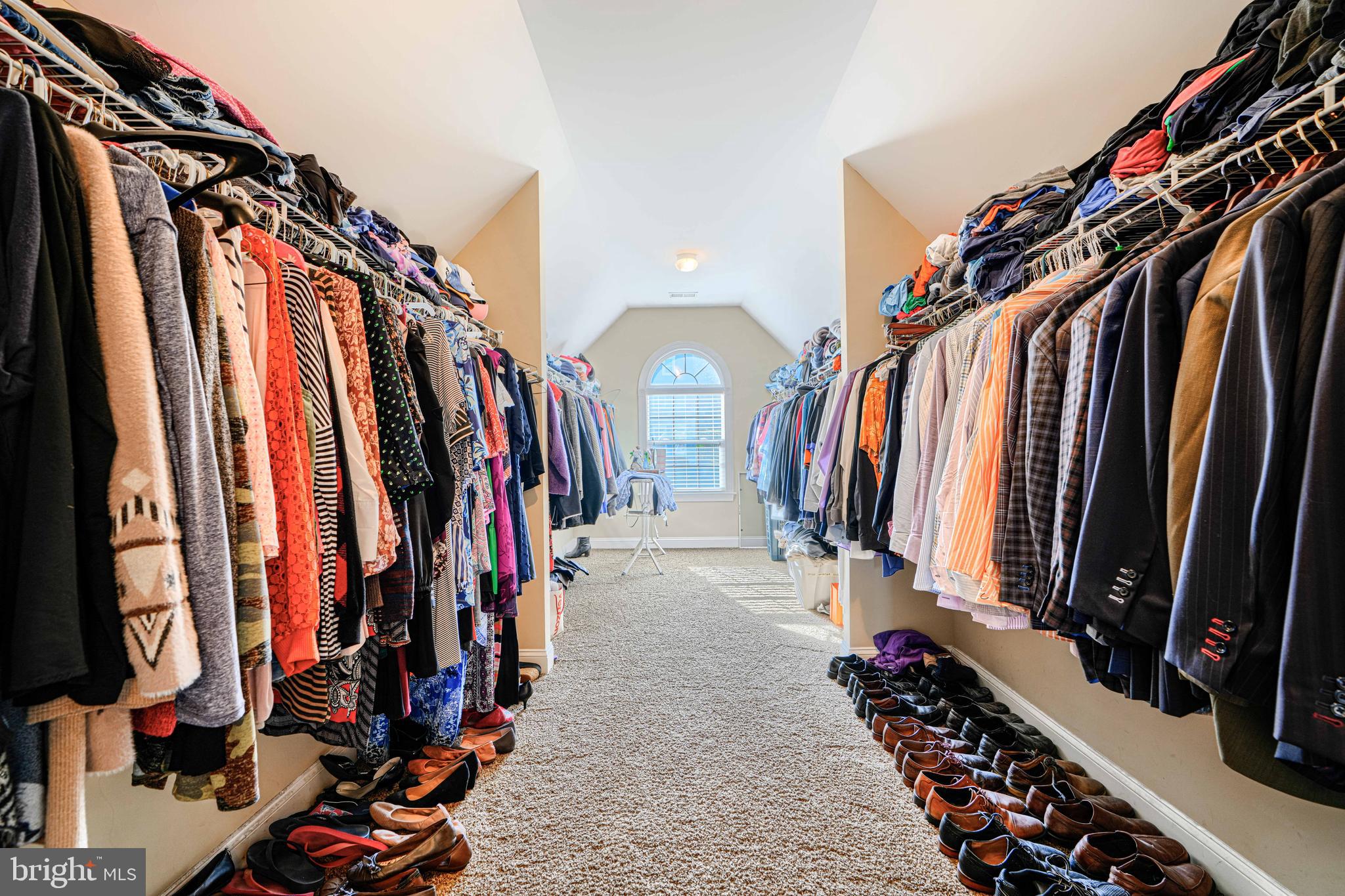 MARTIN MEADOWS - Residential