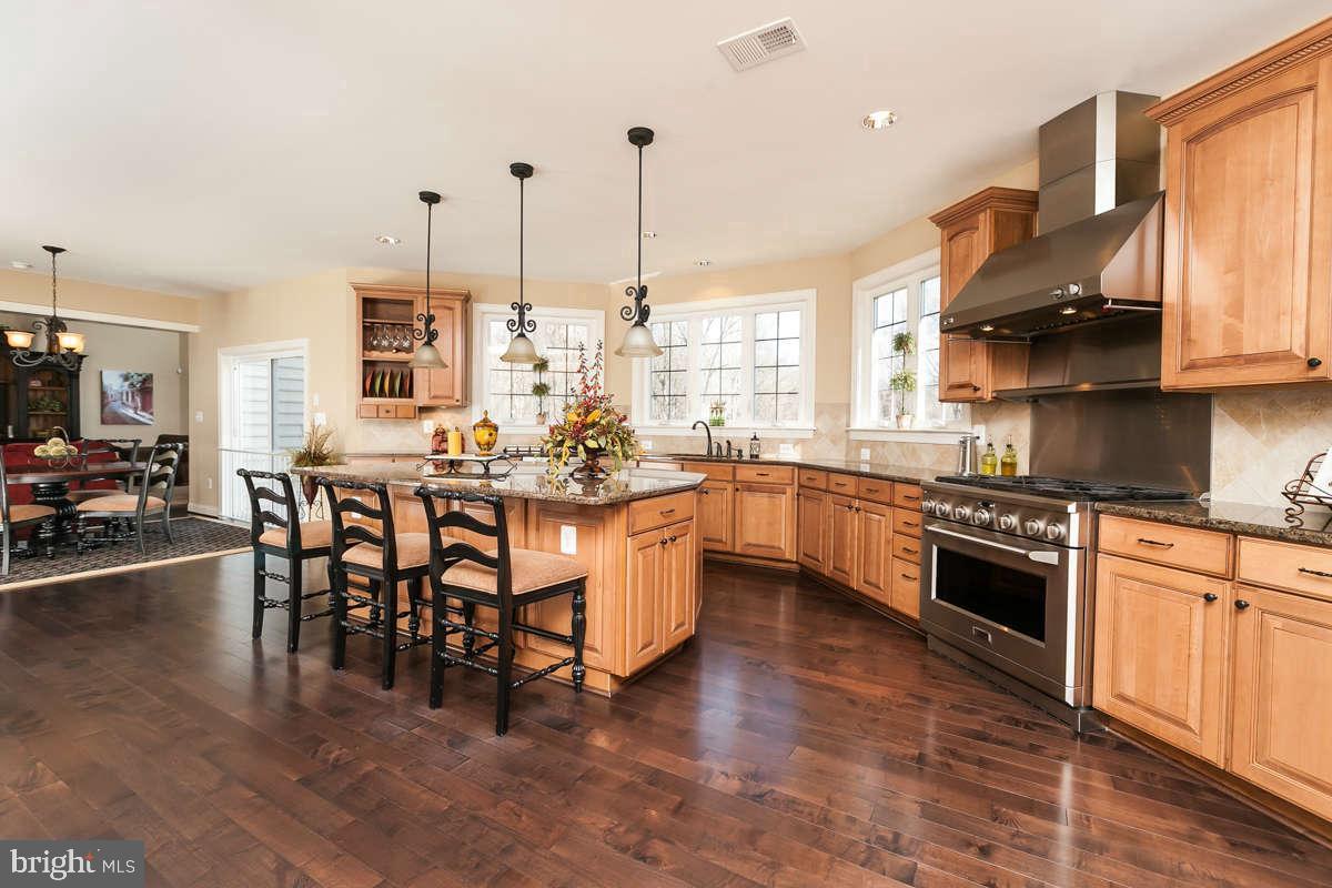 MARTIN MEADOWS - Residential