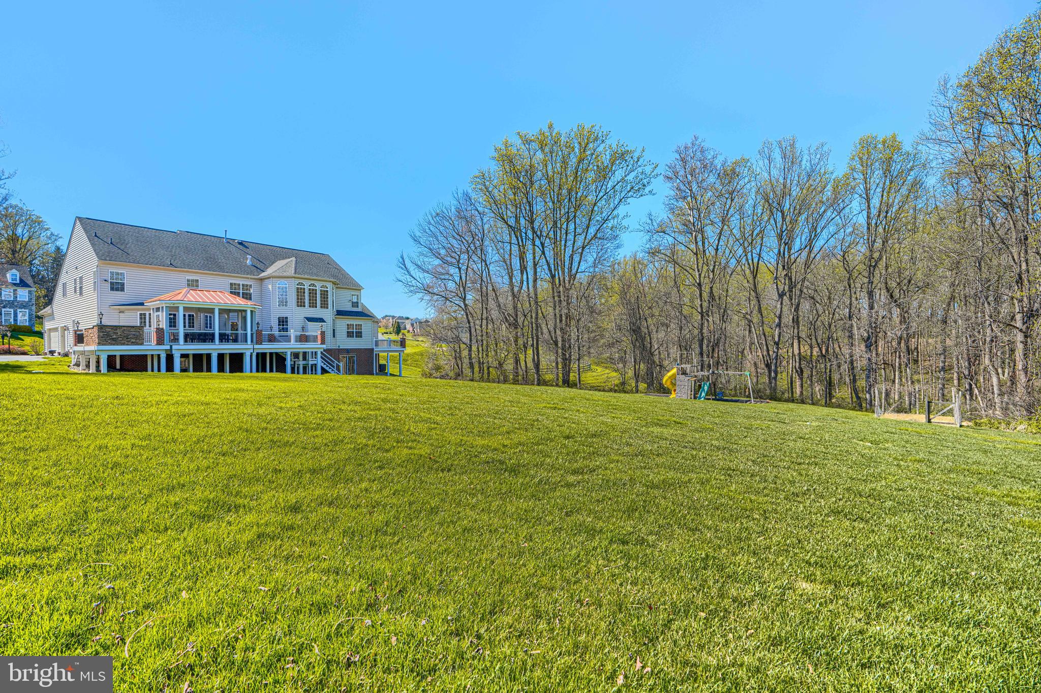 MARTIN MEADOWS - Residential