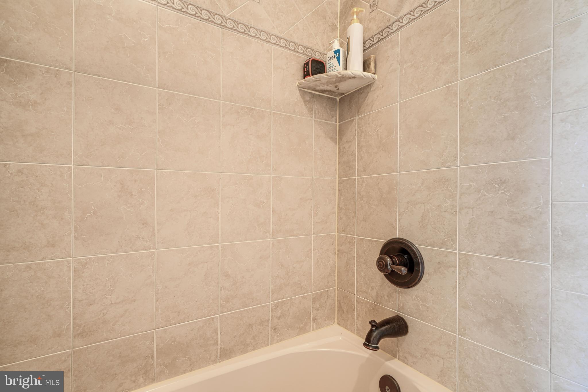 MARTIN MEADOWS - Residential