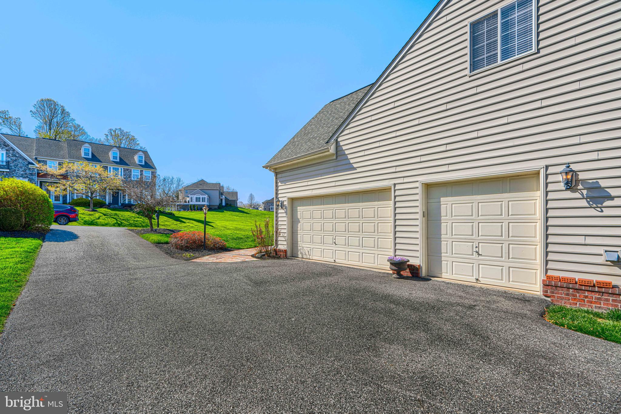 MARTIN MEADOWS - Residential