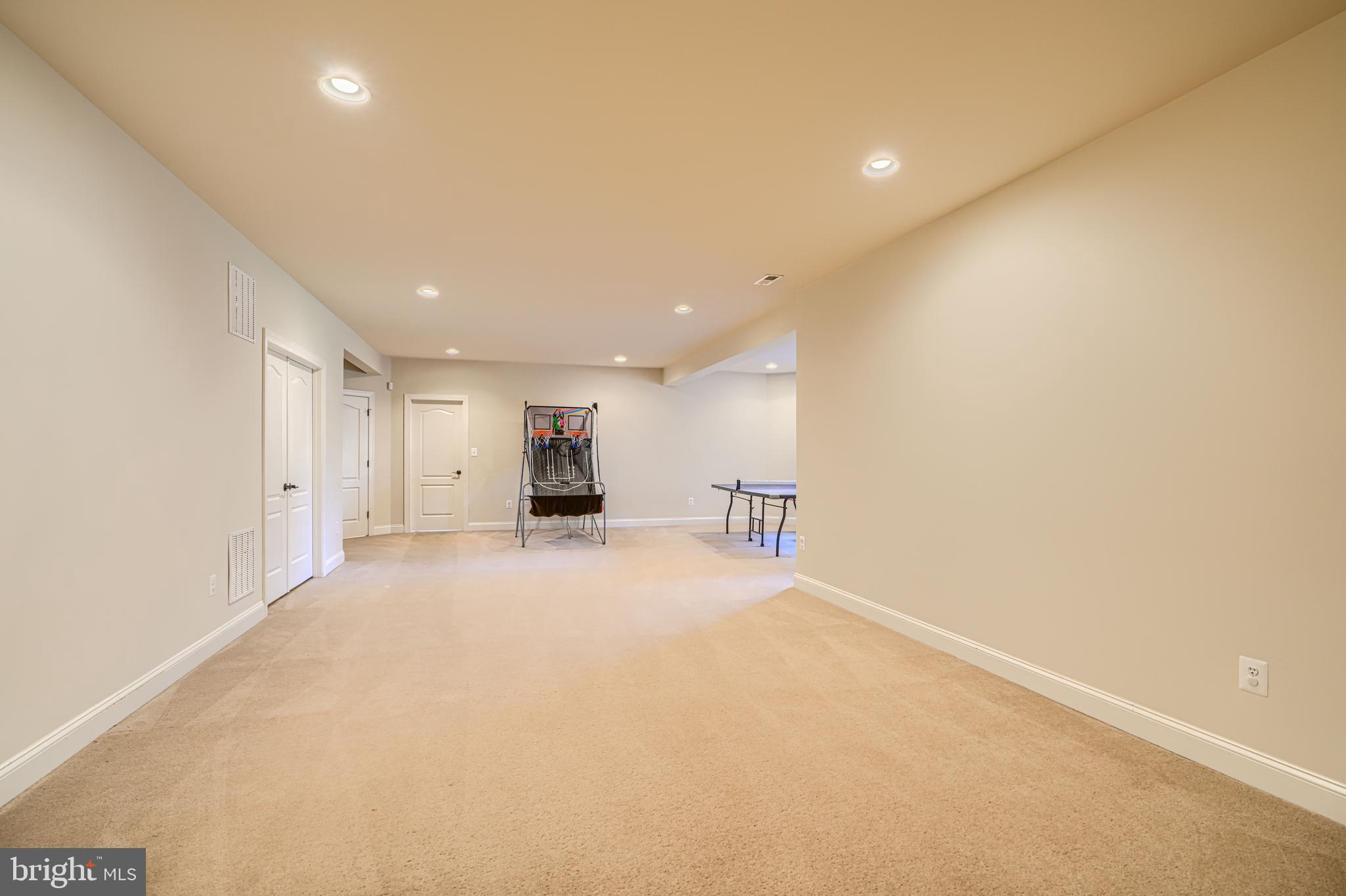 MARTIN MEADOWS - Residential