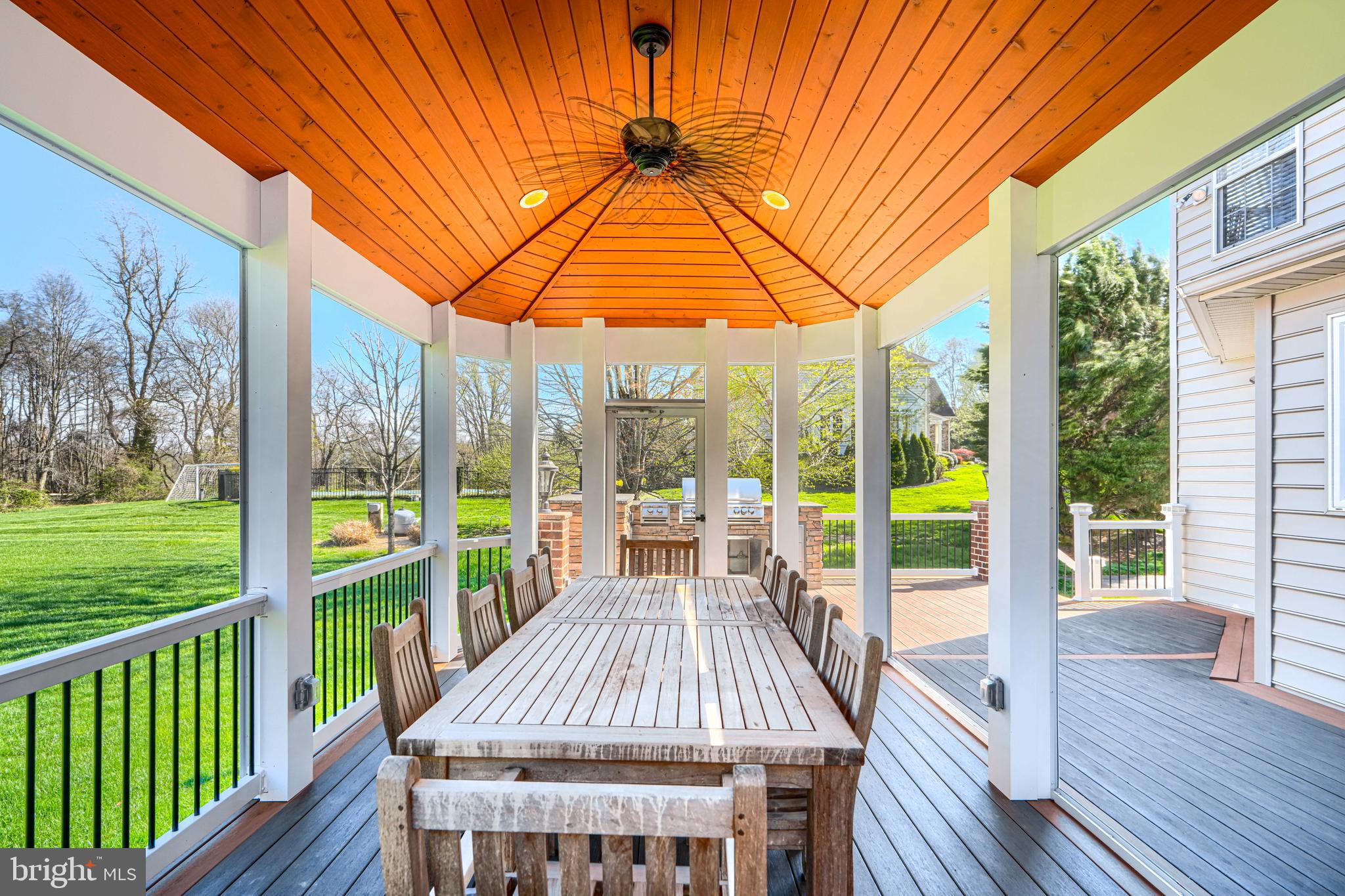 MARTIN MEADOWS - Residential