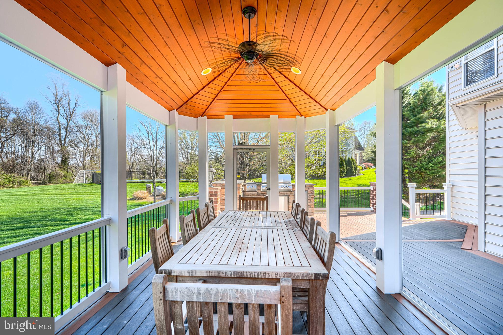 MARTIN MEADOWS - Residential