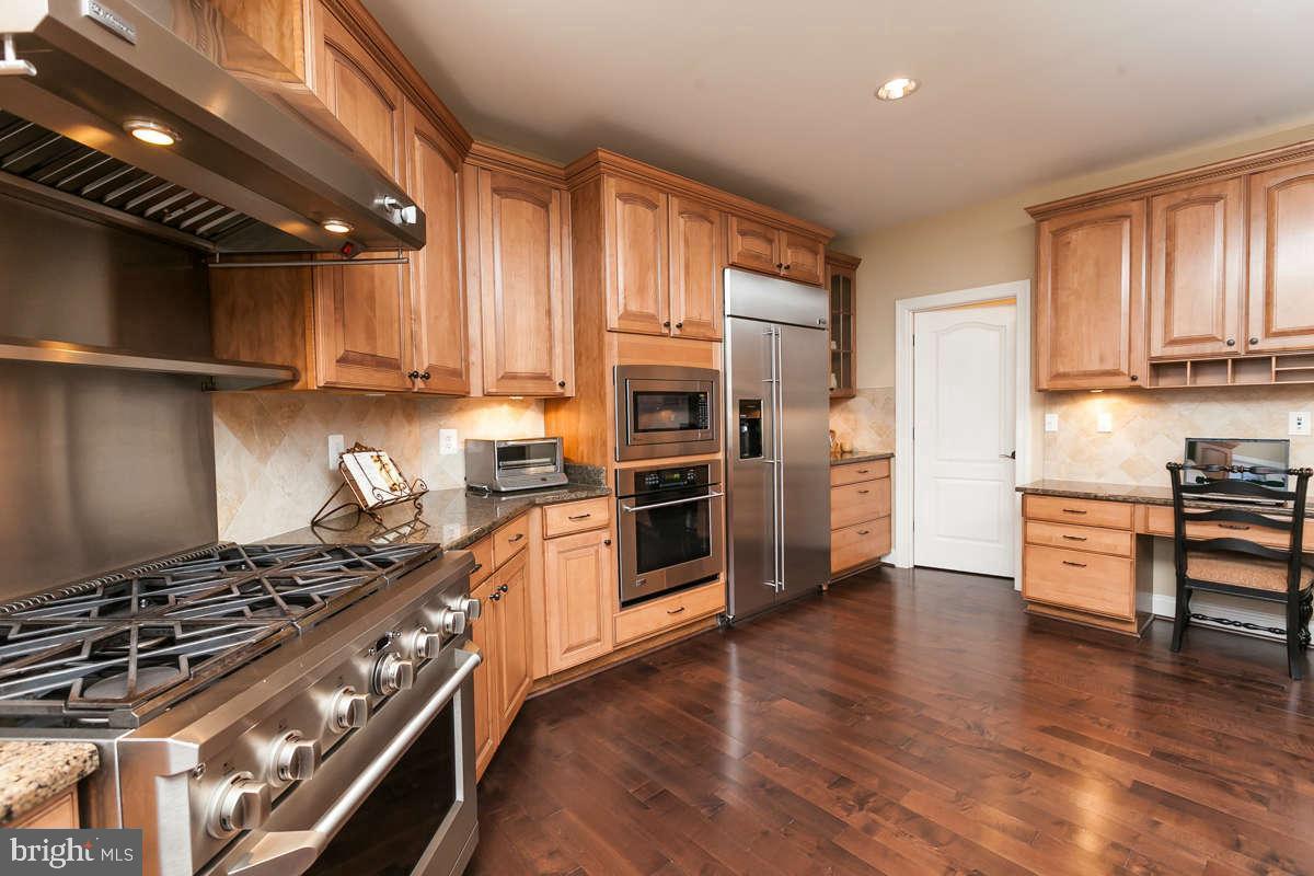 MARTIN MEADOWS - Residential