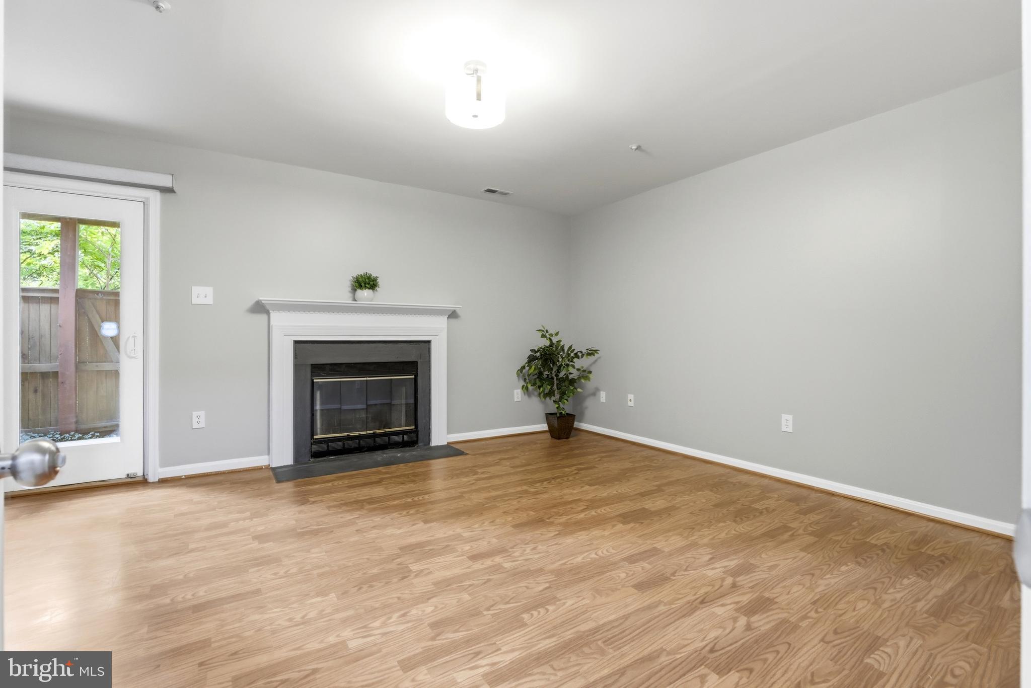 4965 LEE FARM COURT 87